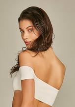 Laden Sie das Bild in den Galerie-Viewer, Image 02: Empress Top Top Biquini Suzy Textura Flat Off White