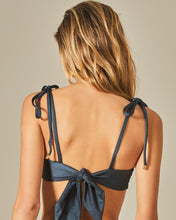 Laden Sie das Bild in den Galerie-Viewer, Image 04: Empress Top Top Lavinha Navy Blue