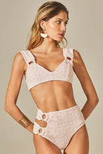Laden Sie das Bild in den Galerie-Viewer, Gallery: Empress Set Hoop Sloane Pink Tweed Texture
