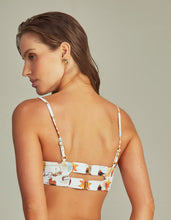 Laden Sie das Bild in den Galerie-Viewer, Image 04: Empress Top Top Bikini Antigua Pop Art

