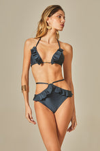 Laden Sie das Bild in den Galerie-Viewer, Model Front: Empress Bottom Bottom Cindy Bikini Navy Blue
