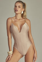 Laden Sie das Bild in den Galerie-Viewer, Gallery: Empress One-Piece Nice Body Nude
