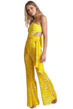 Laden Sie das Bild in den Galerie-Viewer, Model Front: Empress Beach Trousers Pantalona Leblon
