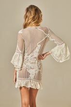 Laden Sie das Bild in den Galerie-Viewer, Model Back: Empress Kaftans / Cover Ups Isabel Dress Off White Lace
