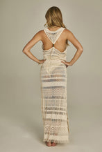 Laden Sie das Bild in den Galerie-Viewer, Model Back: Empress Maxi Dresses Regata Dress Beige
