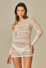 Laden Sie das Bild in den Galerie-Viewer, Yasmin Dress White Tule
